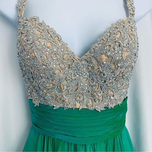 La Femme Green Iridescent Gown Size 0 - Picture 3 of 16